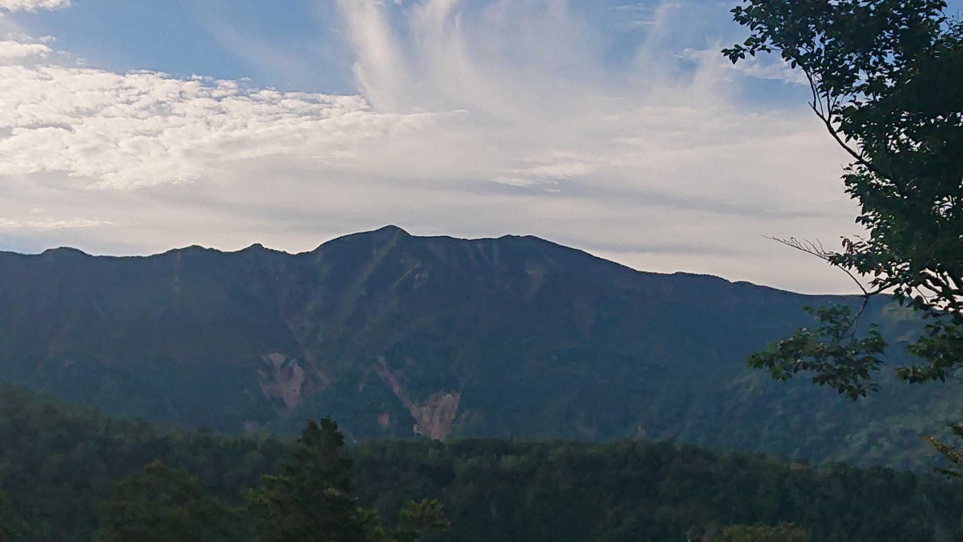 ここでも別山