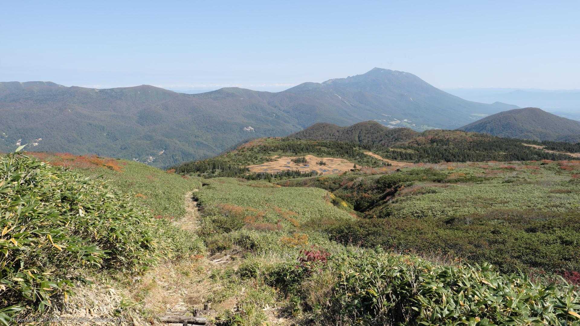 「千沼ヶ原」と「岩手山」。