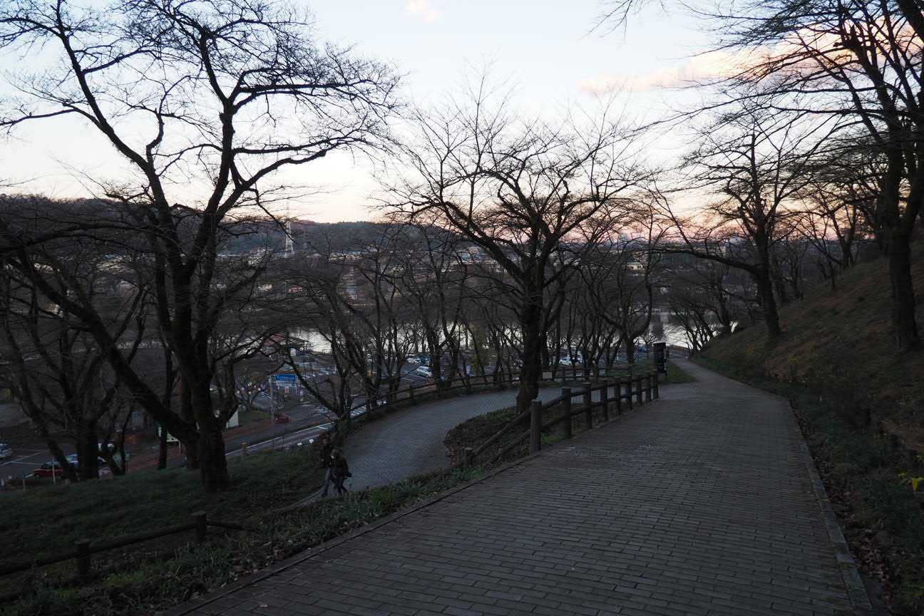 だんだん暗くなっていく・・