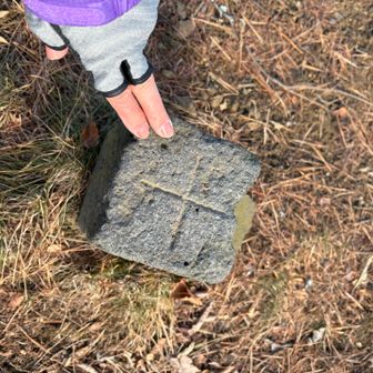 三角点タッチ❣️
1人だと手も寂しそ〜う😊