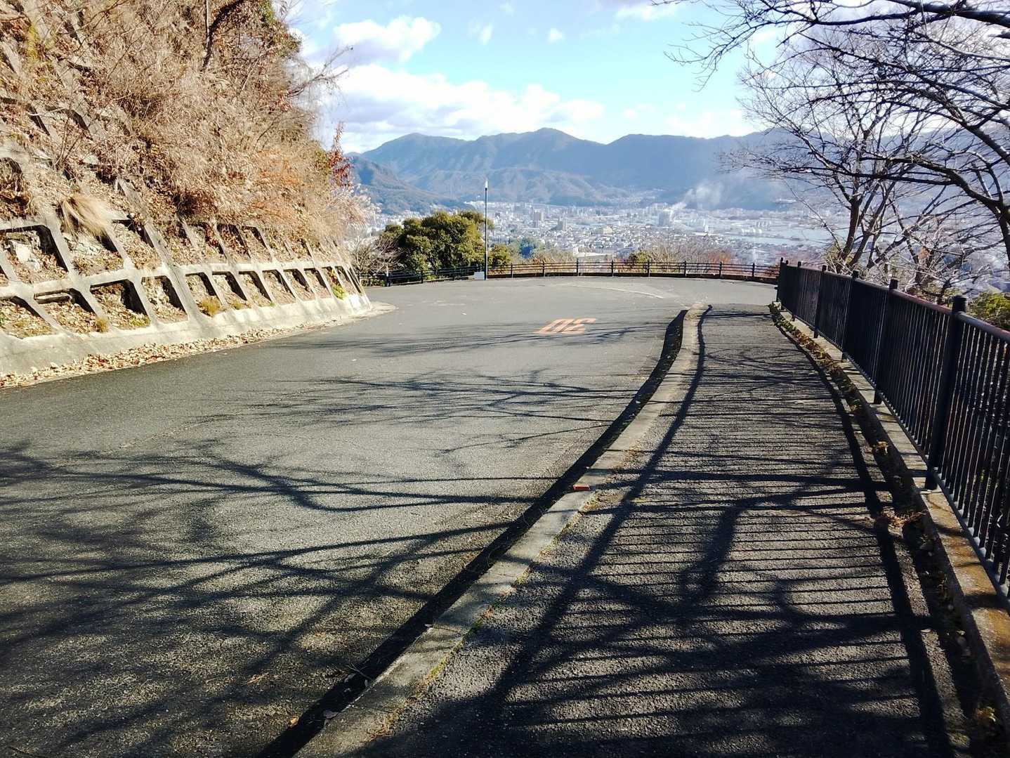 ずっと舗装された道路を歩くので登山という感じじゃないけど、気持ち良い初山歩でした💮💯今日もお疲れ山でした☺️