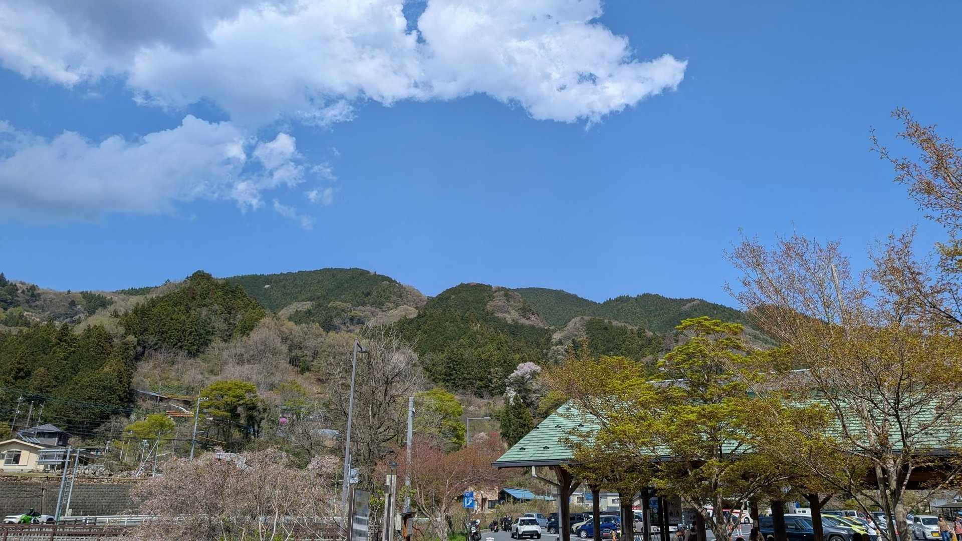道の駅から見る日向山〜丸山