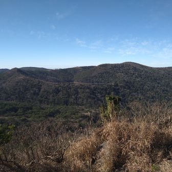 六観音御池と白鳥山