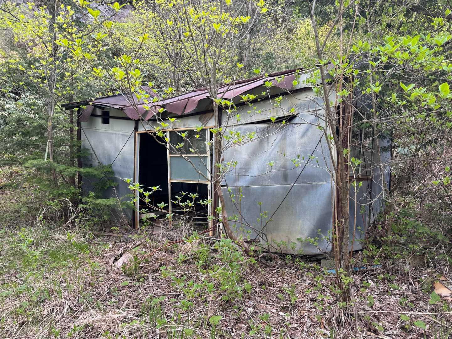 小屋あるんや