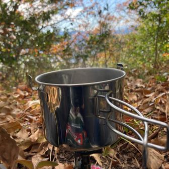 むちゃ気持ちの良い広場でお昼