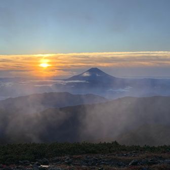 富士山の左から御来光🌄