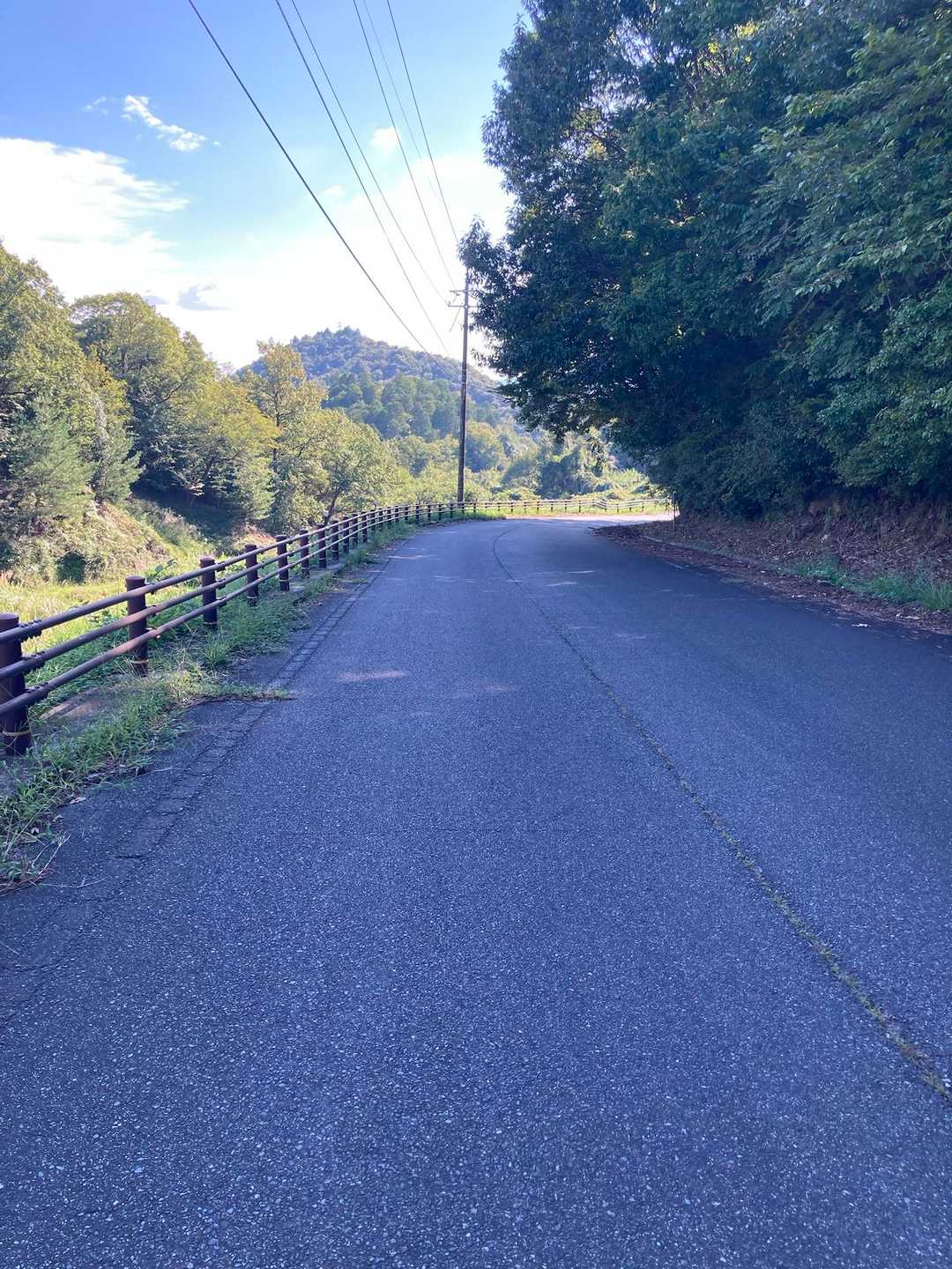 も一個🏔️行こうと歩いたけどアスファルト道長そう〜「やめとこか」と相方と意気投合😅
終了