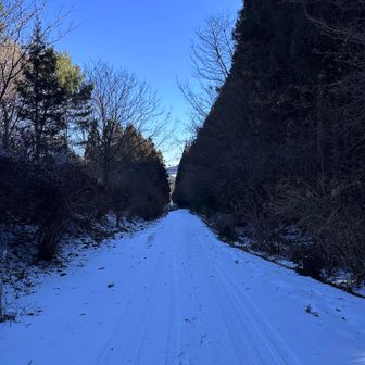 寒川山をトラバースして