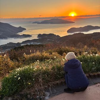 meruちゃん、初日の出を必死に撮影中📸