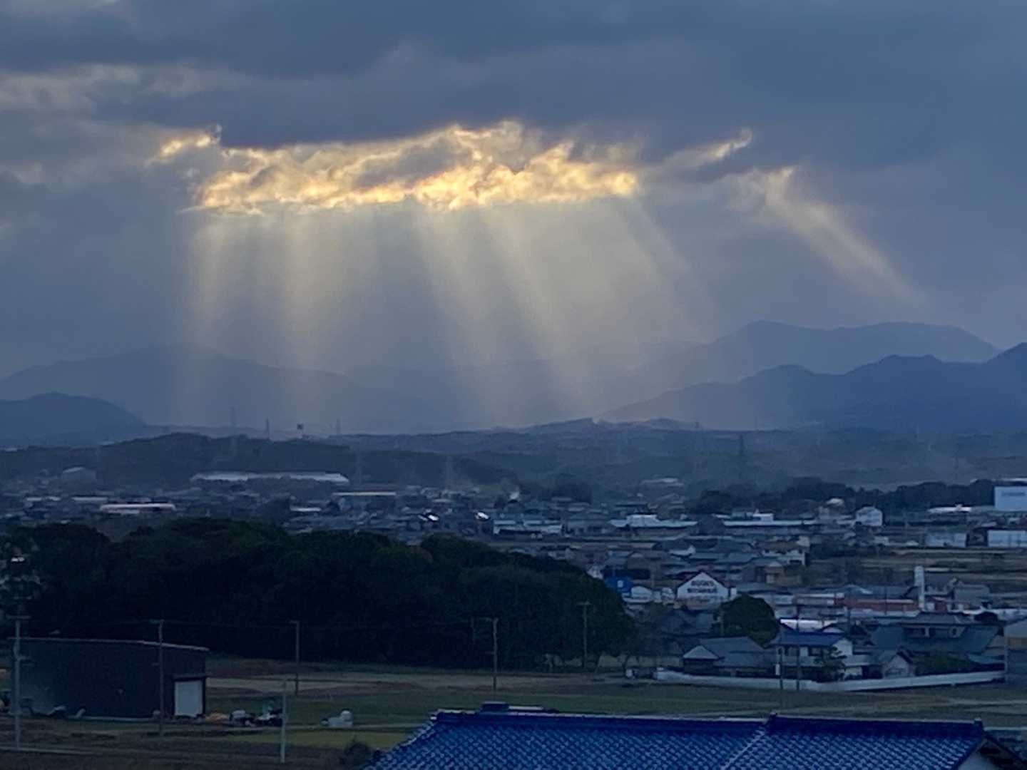 幻想的な光✨