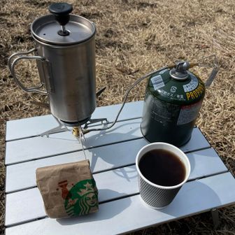 友人がくれたスノーピークチタンカフェプレスで雰囲気あげる