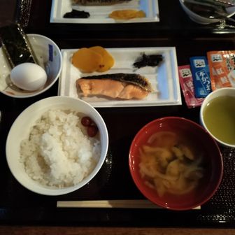 朝食