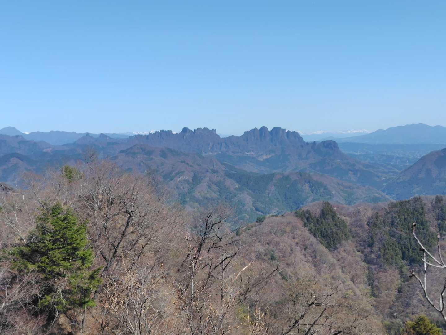 四ッ又山-鹿岳 縦走コースの写真