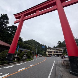 早朝にデポした駐車場到着
長い山行でしたが無事に終わって良かった

お疲れ様でした♪