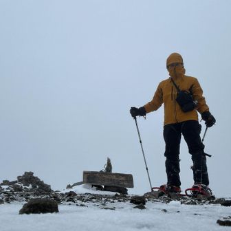 イザルガ岳、昨日光岳行っても眺望ないからイザルガ先に行っとけば良かった