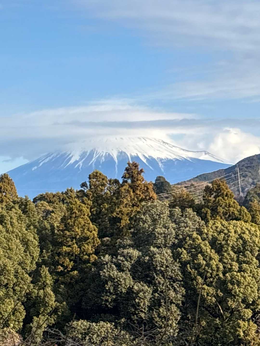 富士山。雲が。。