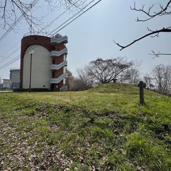 山頂に到着。
山頂標識や三角点は見当たりませんでした。