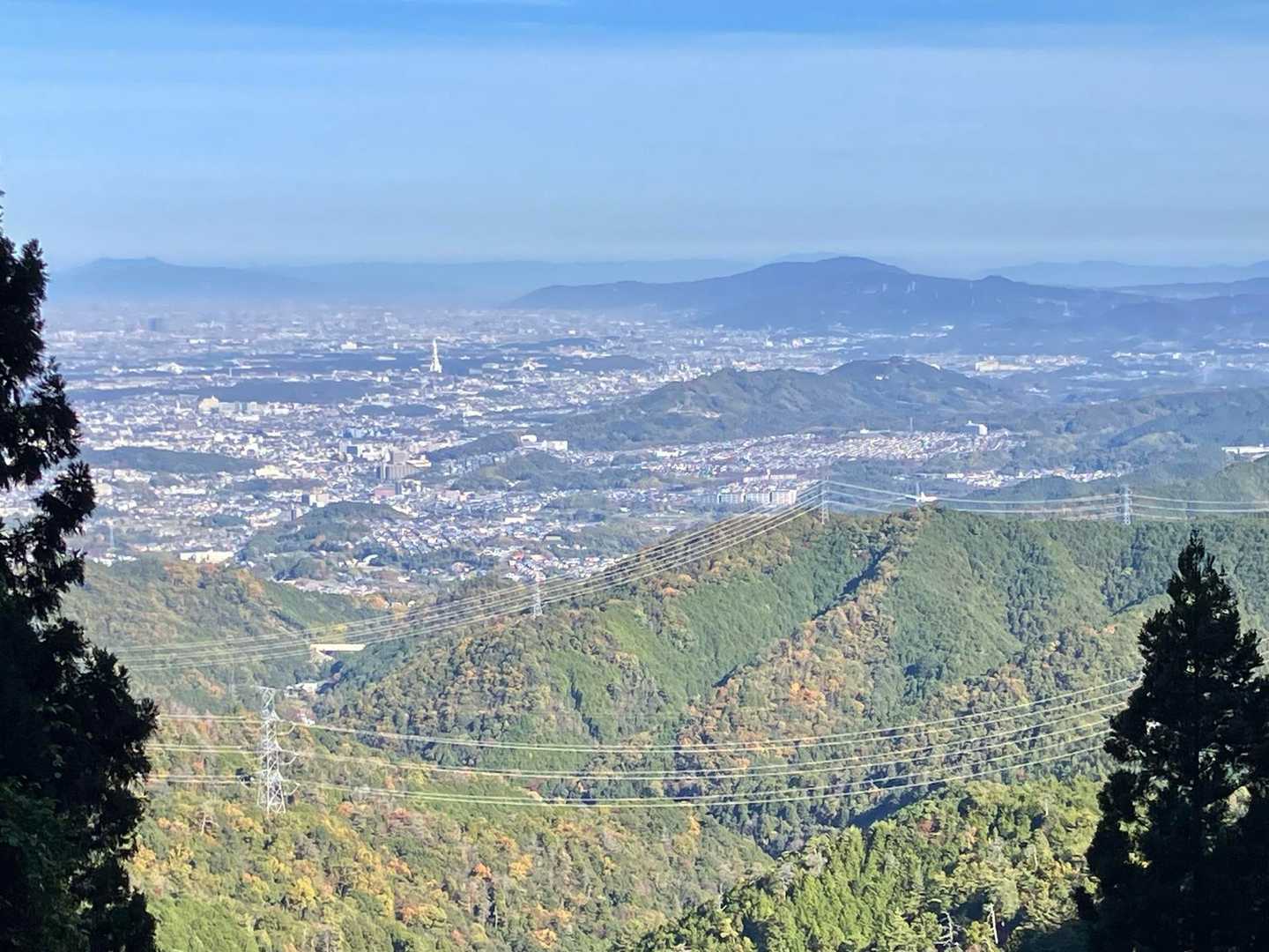 展望台から

富田林のＰＬの塔が見える