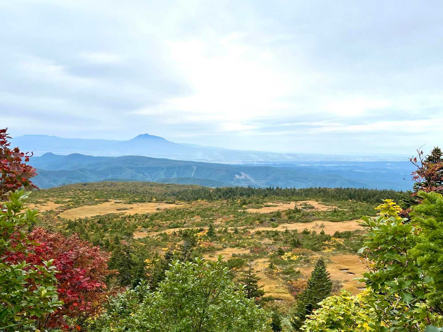 終始幻想的な岩木山