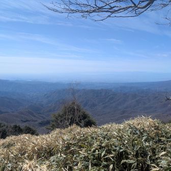 南側〜桐生、太田、伊勢崎方面、うっすらと富士山が見えました