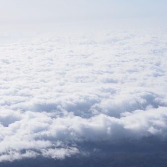 下界からは富士山見えないかな？