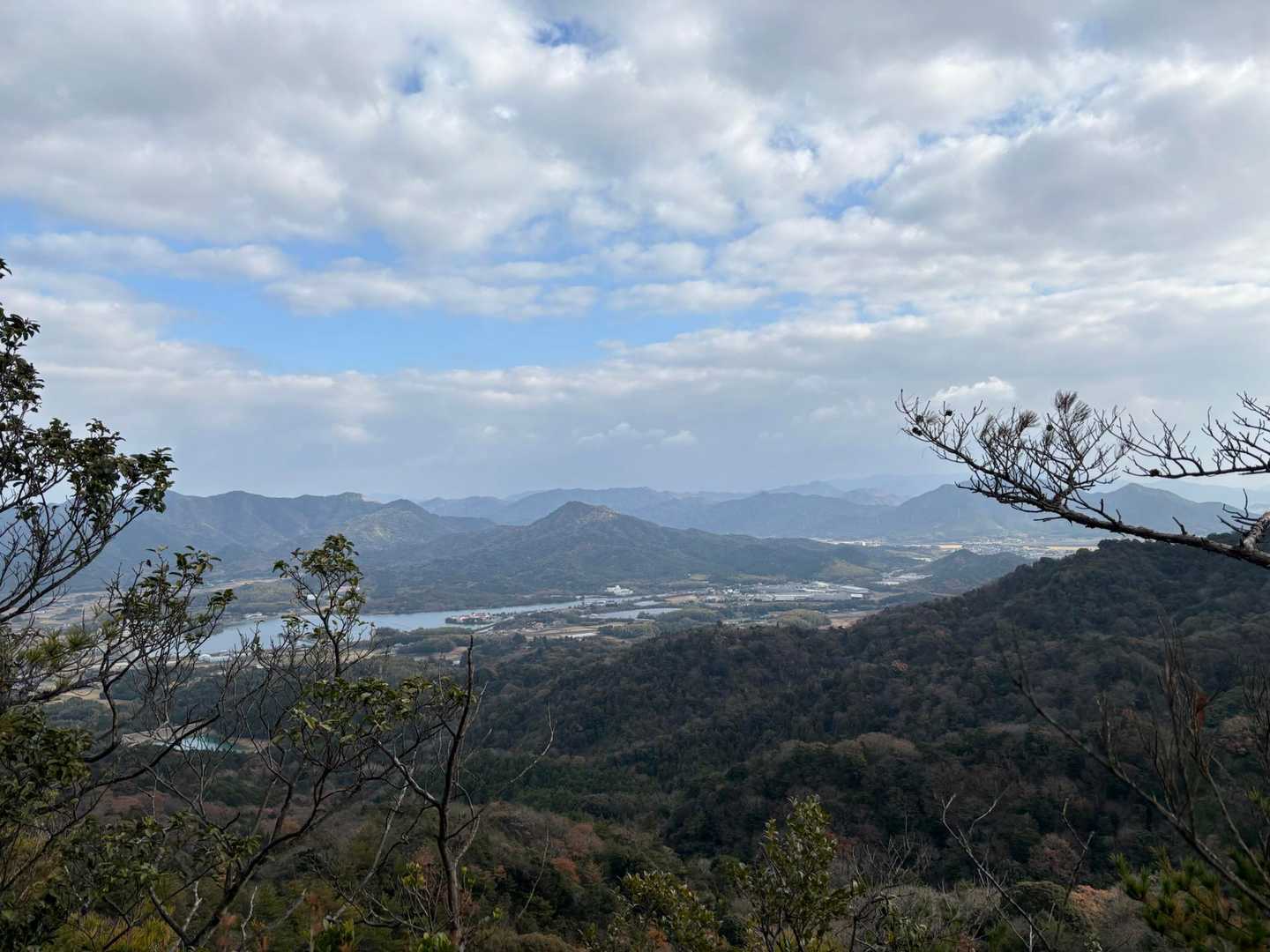 長沢の池って意外と大きいよね…