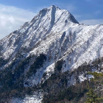 展望デッキから赤岳。大分晴れ渡りました。