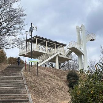 鐘の音が聞こえると思ったら。