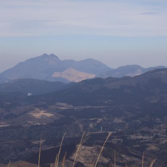 由布岳は双耳峰なのでわかりやすい