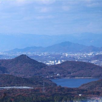 入鹿池と尾張富士