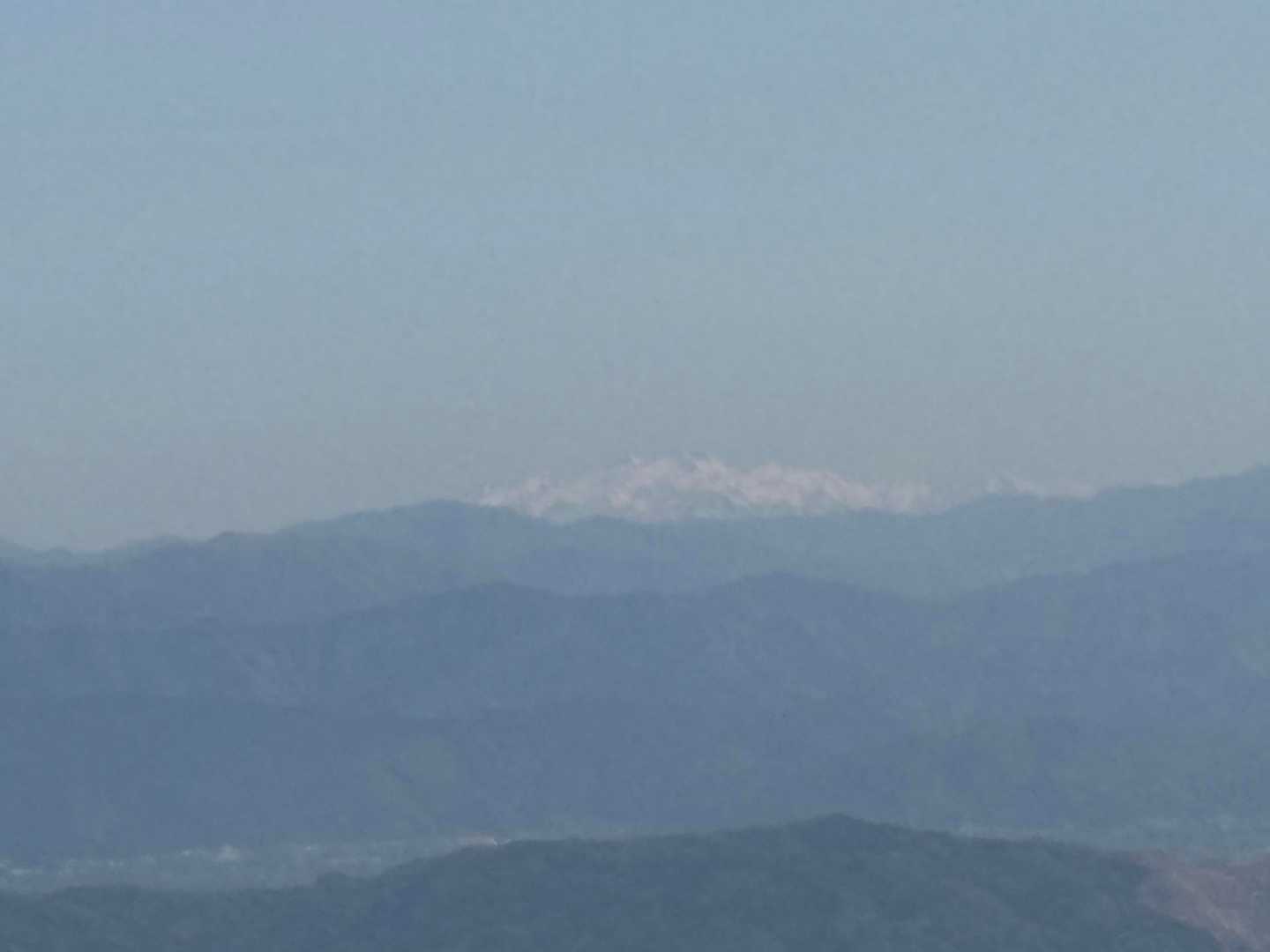 うっすらと白山が見えました！