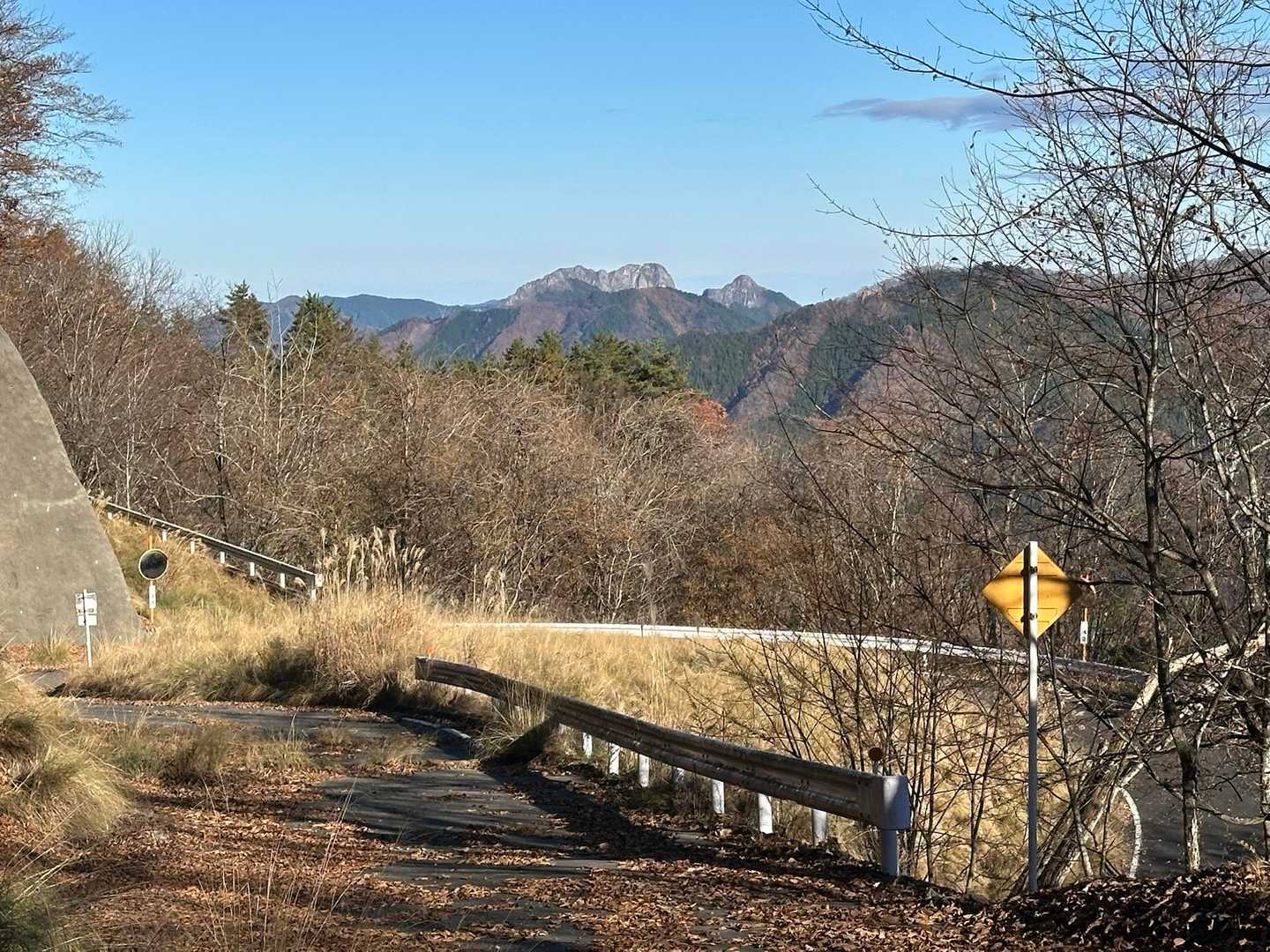 二子山、見てるだけで恐ろしい😨