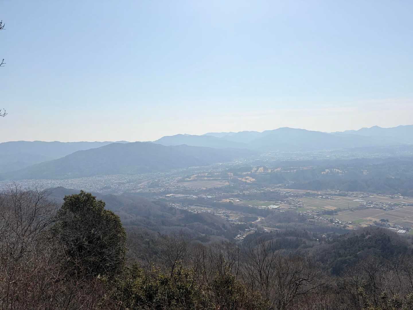 山頂に着くと一気に景色が開けます