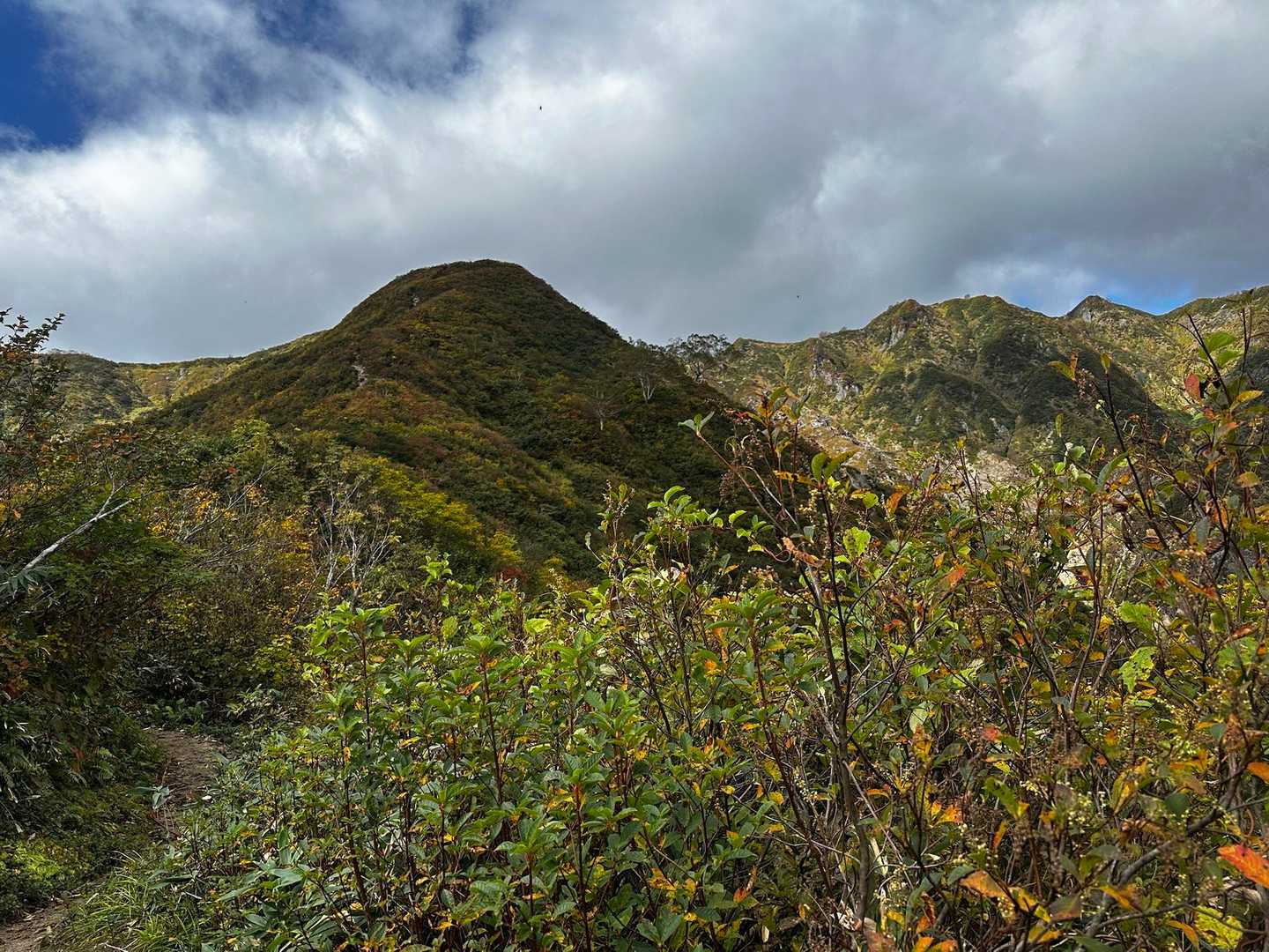 あの山の先が岩場