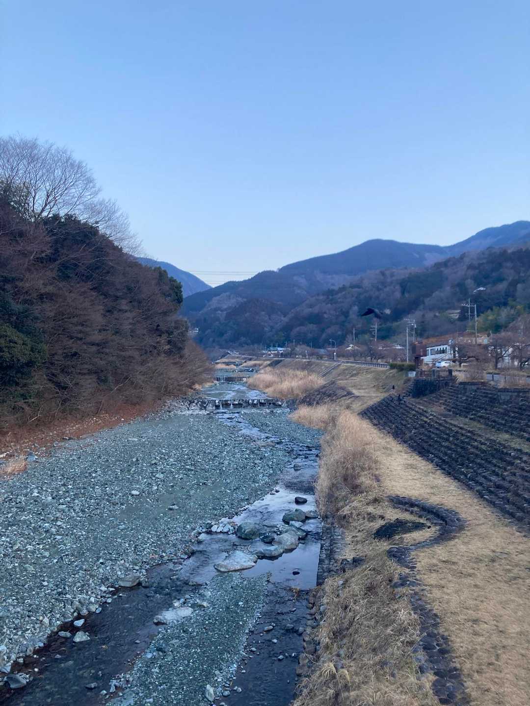 子供の時、夏は寄で川遊びしたな☺️