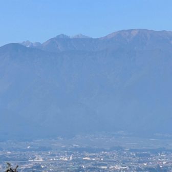 右手は大滝山
中央奥には穂高が見える👀