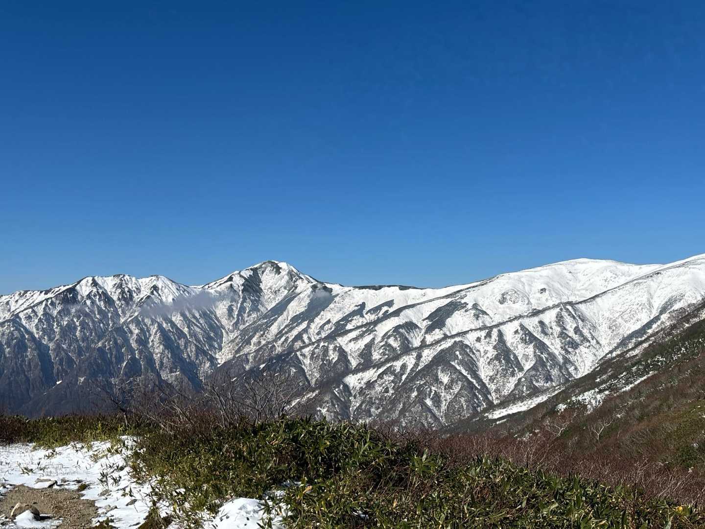 御沢登山口-横峰-草履塚-飯豊山神社-飯豊山 往復コースの写真