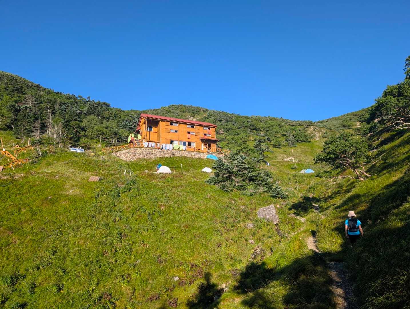 茶臼小屋立派〜🤩