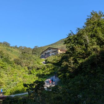 　振り返って、月山リフト下駅。