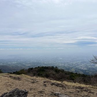 こちら💁も霞んでいる
