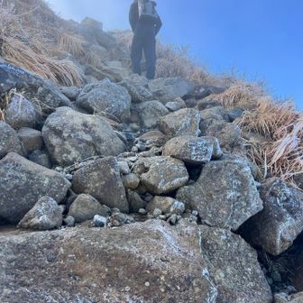 凍結でツルッツル🥶
特に外輪山を下山する時は注意⚠️