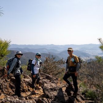 霞んでいるけど展望良きです♪