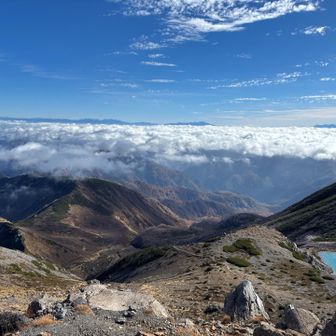 今日も最高の登山日和、有休取ってよかった😅そしてここでいつものようにツナサンドを食べながらじっくり景色を堪能