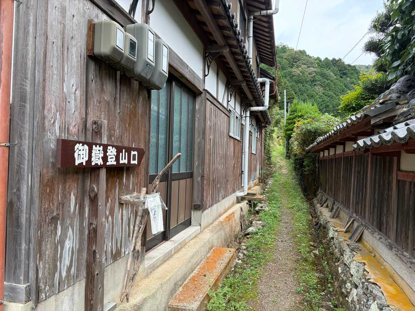御嶽道登山口-御嶽-小金ヶ嶽 周回コースの写真