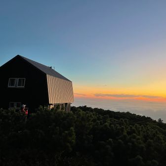 写真では伝えたい半分も伝えられないほどの、筆舌に尽くしがたい夕焼け。