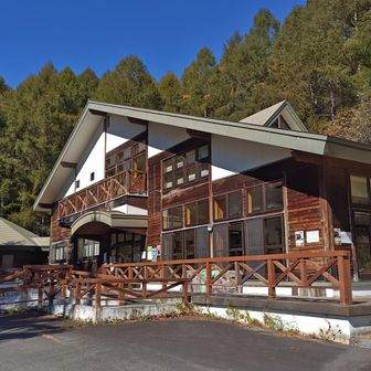 そんな1週間を過ごし、用事を済ませたり出張後の片付けやらであっとゆう間に休みの午前中は終わりました。。。

夕方くらいまでに宮古に行く用事もあるので暴食運動不足の身体に鞭を打つべく秋の区界を歩きます🚶