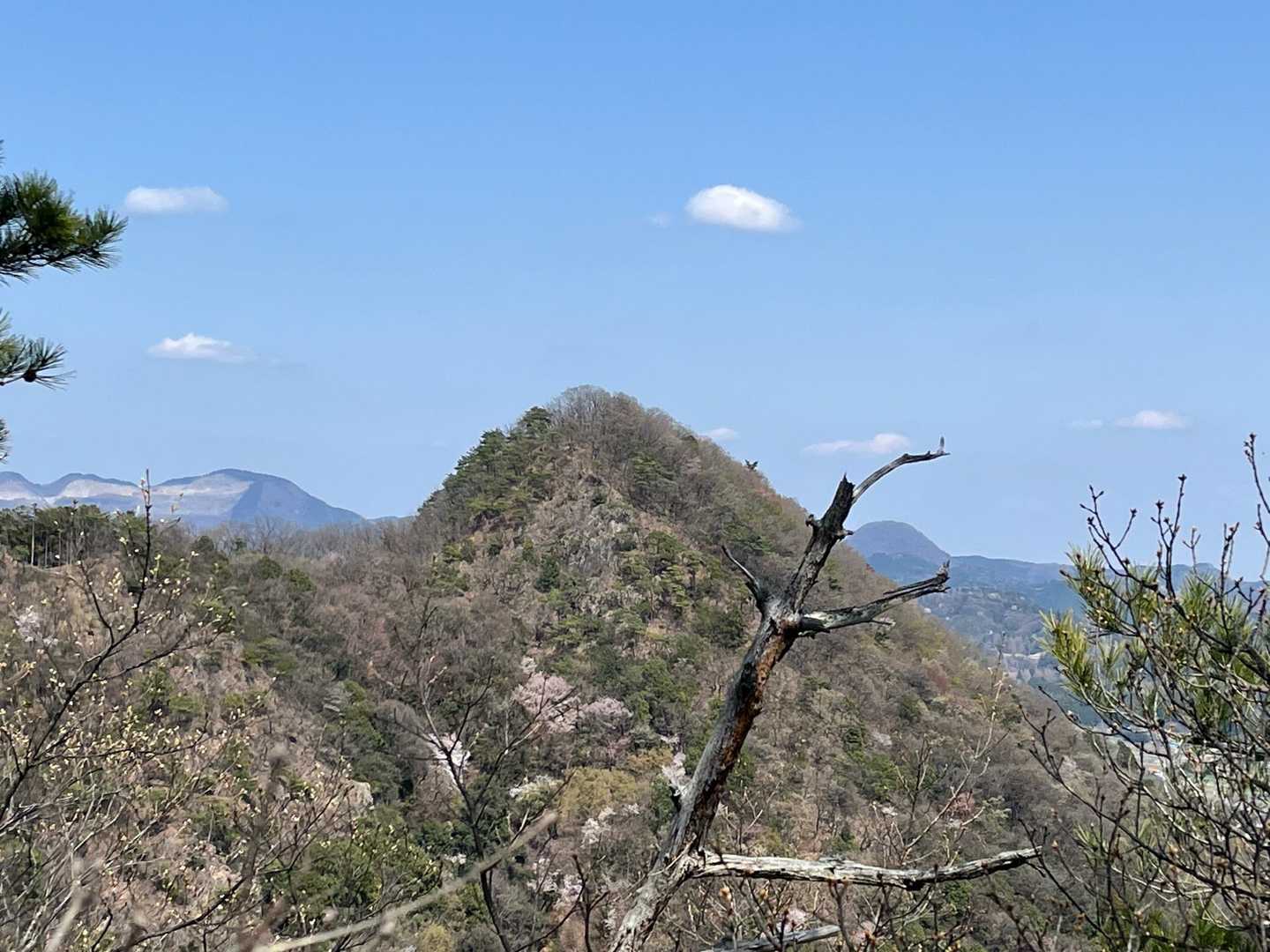 三床山