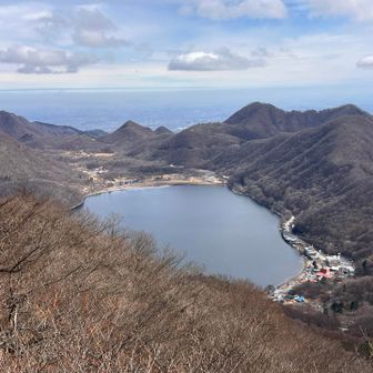 下山する頃晴れてきた