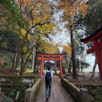 有子山稲荷神社へ。