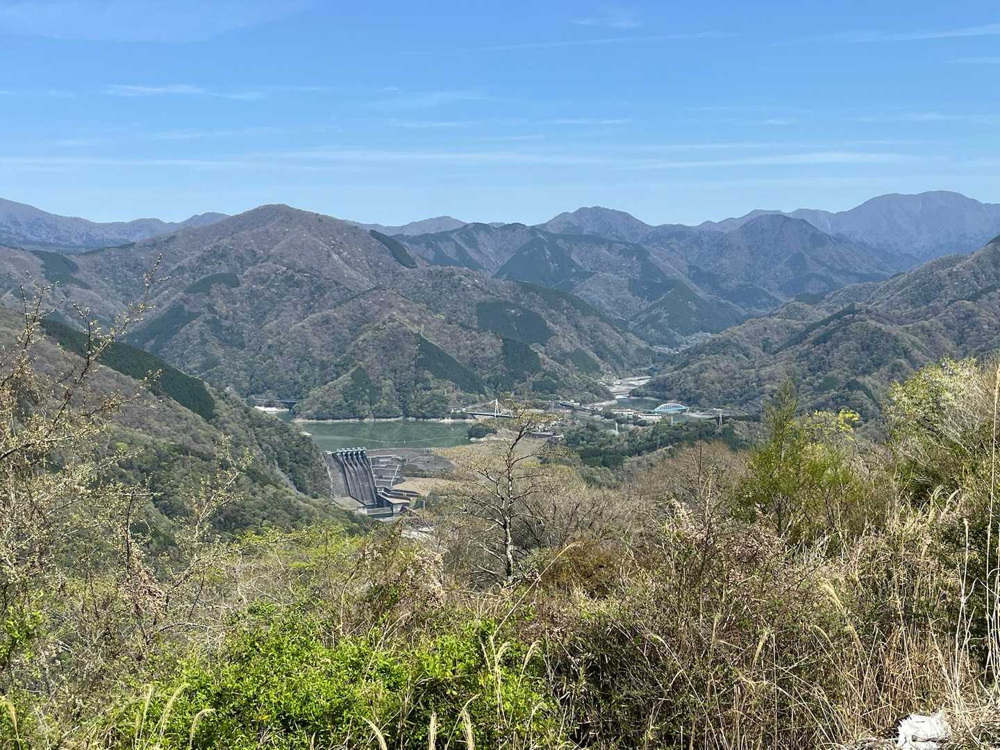 休憩した場所の反対側には丹沢湖

後で行くよ〜！